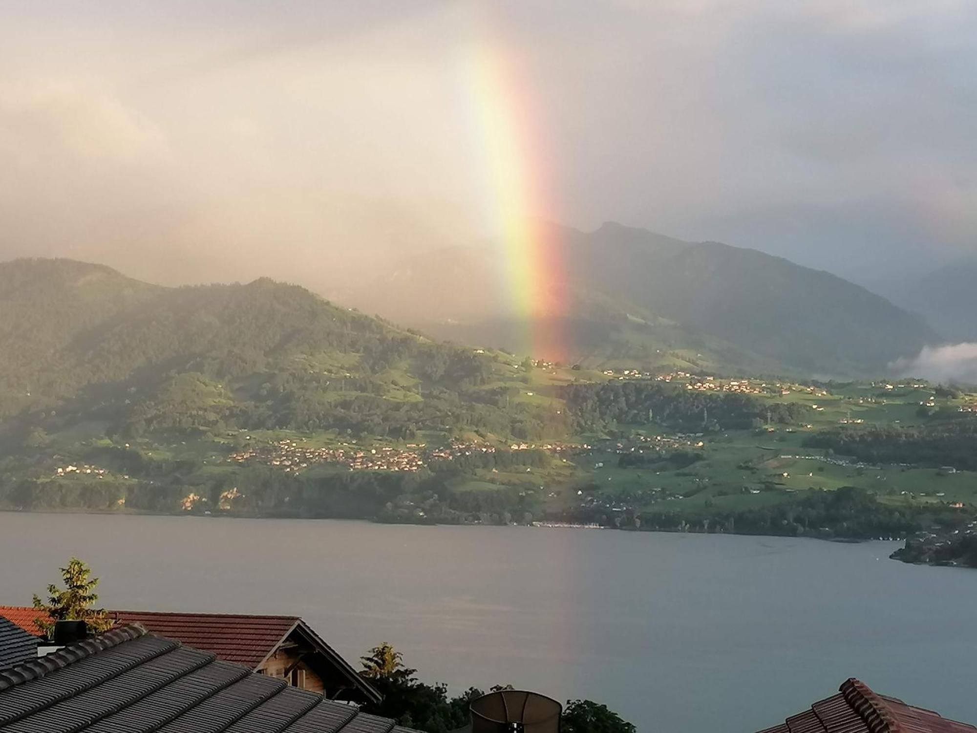 Seeblick Aeschlen Luaran gambar